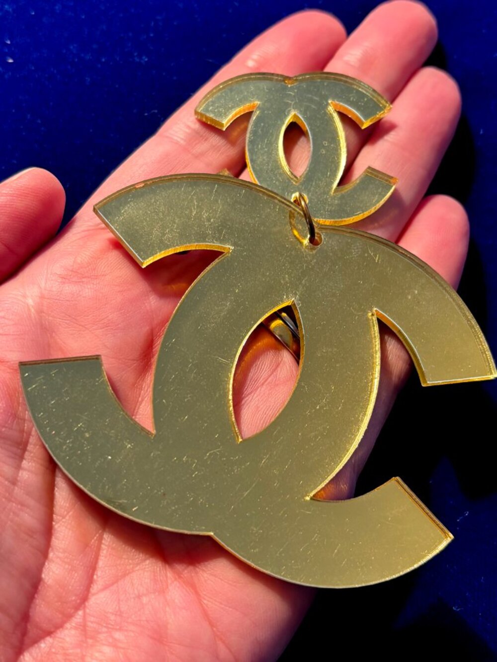 Oversized Gold Mirror Acrylic Statement CC Earrings - Picture 5 of 7